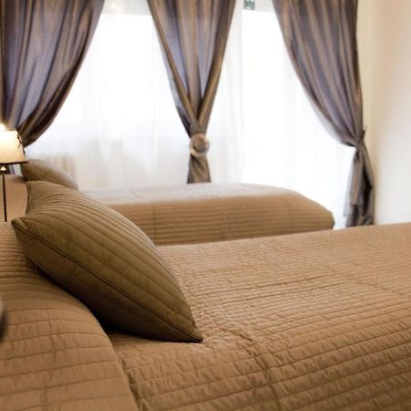 Foscari House Bed and Breakfast Rzym Zewnętrze zdjęcie